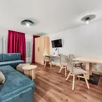Dominic Hotel 4*