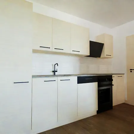 多米尼克酒店 酒店