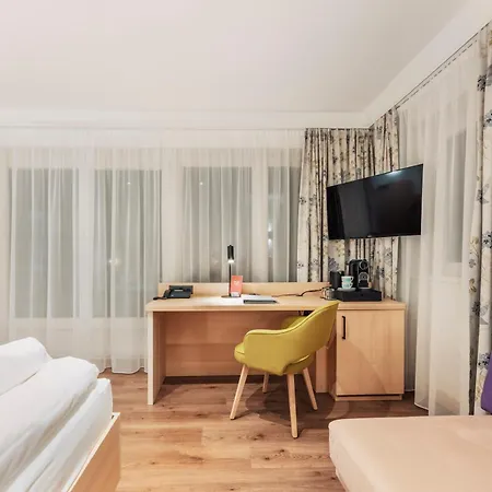 Hotell Dominic 4*