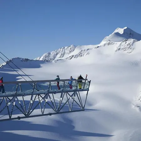 多米尼克酒店 酒店