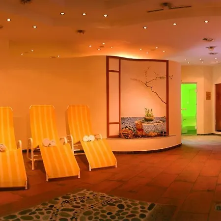 多米尼克酒店 酒店