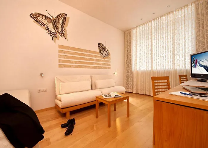 Dominic מלון זולדן